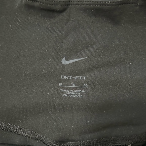 Brand New- XL Black Nike 7/8 Leggings - Picture 1 of 3